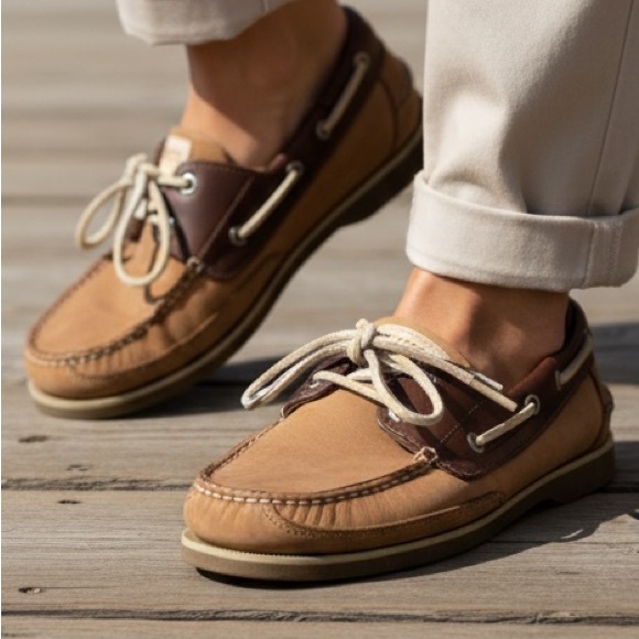 Sperry Other - Sperry Two-Tone Brown Boat Shoes